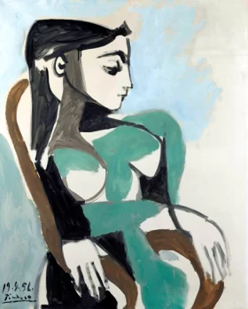 Femme Dans Un Fauteuil